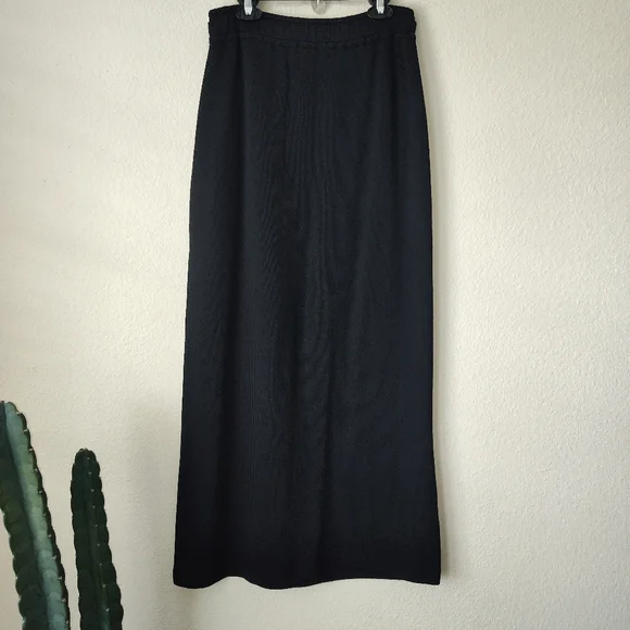 St. John Sport Black Wool Blend Santana Knit Belted Maxi Skirt Cruise - Picture 3 of 4